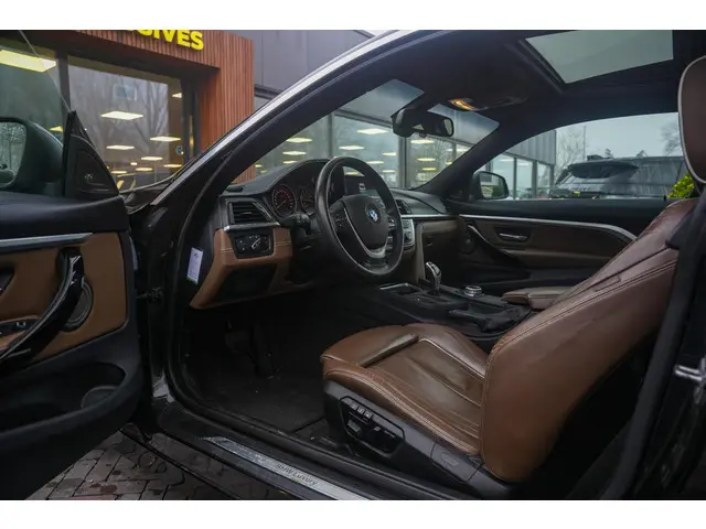BMW 4 Serie Coupé 428i High Executive 2015 Benzine 2