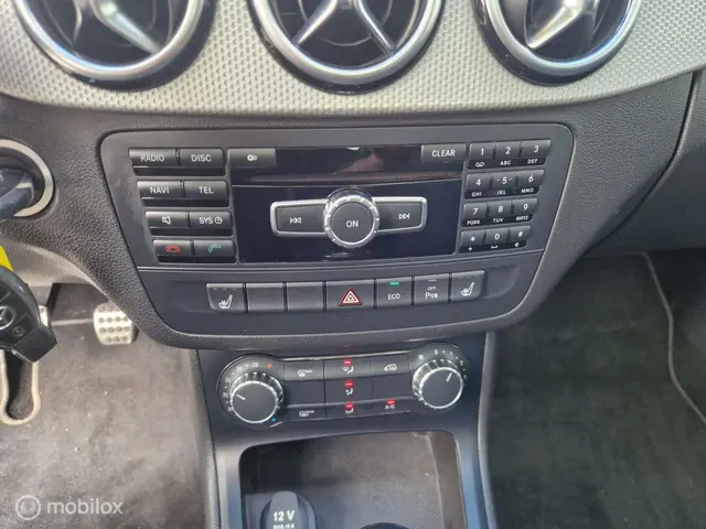 Mercedes-Benz B-Klasse 180 2012 Benzine 3