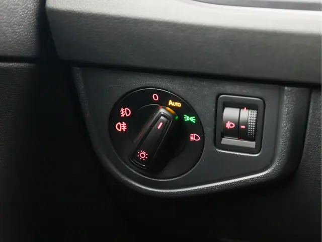 Volkswagen Polo 1.0 TSI R-Line Sport 2018 Benzine 32