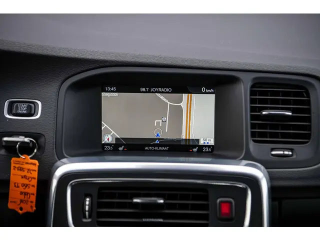 Volvo S60 1.5 T3 R-Design 2016 Benzine 13