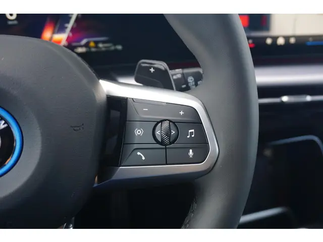 BMW X1 xDrive25e 2025 Hybride Benzine 14