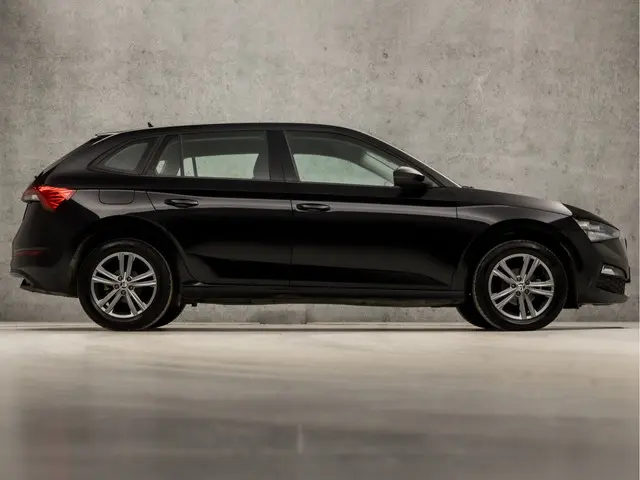 Škoda Scala 1.0 TSI Active Sport 2020 Benzine 4