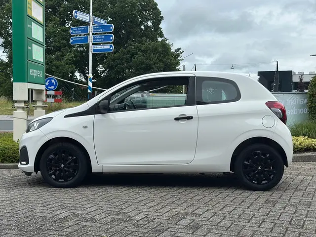 Peugeot 108 1.0 e-VTi Junior led nap 2016 Benzine 4