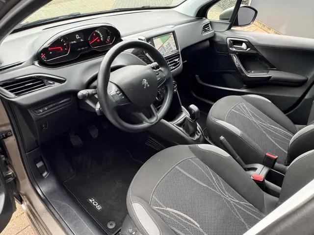 Peugeot 208 1.2 VTi Allure / Pano / Led / Pdc 2014 Benzine 13