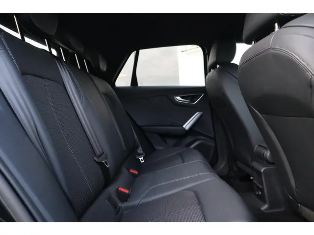 Audi Q2 35 TFSI S EDITION 2024 Benzine 23