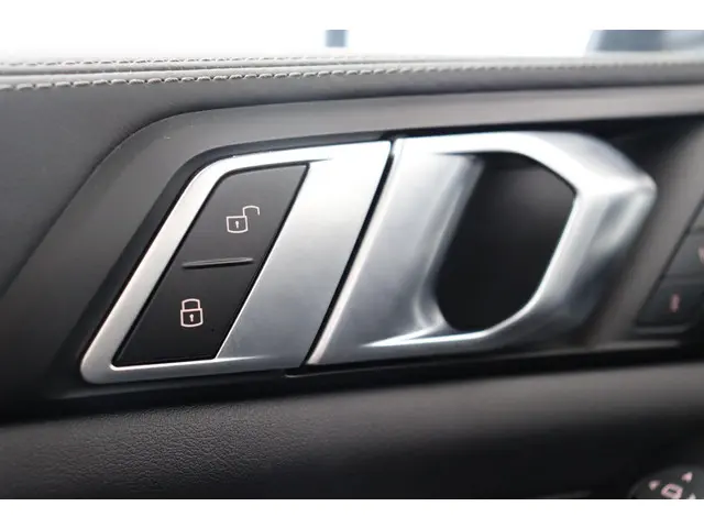 BMW X5 xDrive50e 2023 Hybride Benzine 43