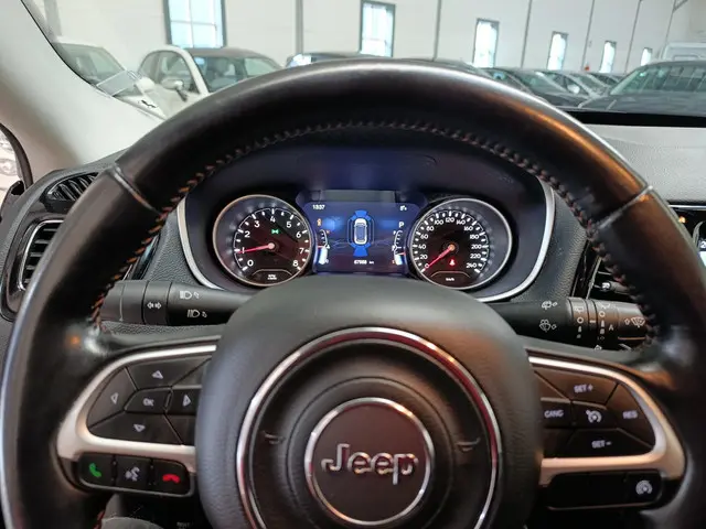 Jeep Compass 1.3T Limited 2020 Benzine 29