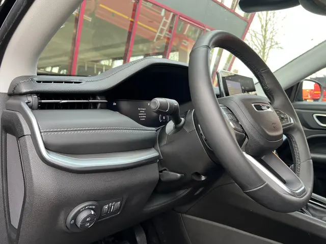 Jeep Compass 1.5T e-Hybrid Limited 2023 Hybride Benzine 10