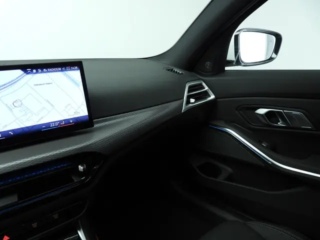 BMW 3 Serie Touring 330e 2026 Hybride Benzine 14