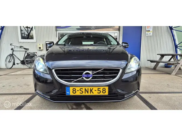 Volvo V40 1.6 T3 Momentum 2013 Benzine 9