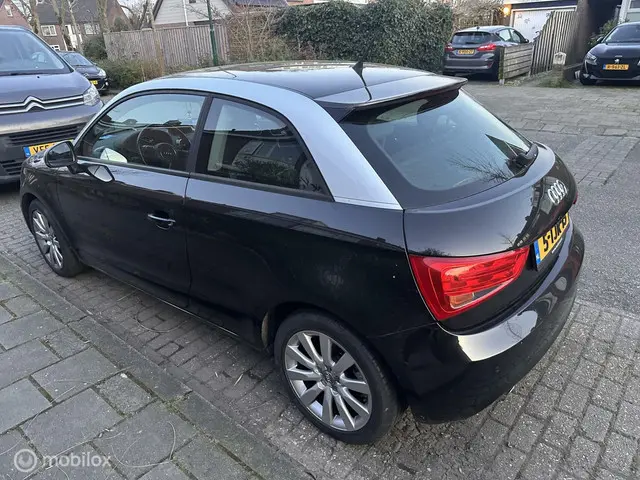 Audi A1 1.2 TFSI Attraction Pro Line 2012 Benzine 9