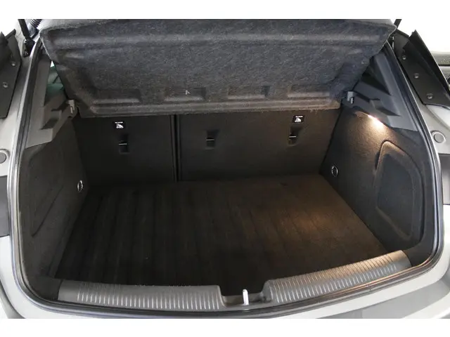 Opel Astra 1.2 Edition 2020 2020 Benzine 31