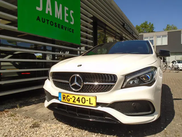Mercedes-Benz CLA 180 2017 Benzine 11