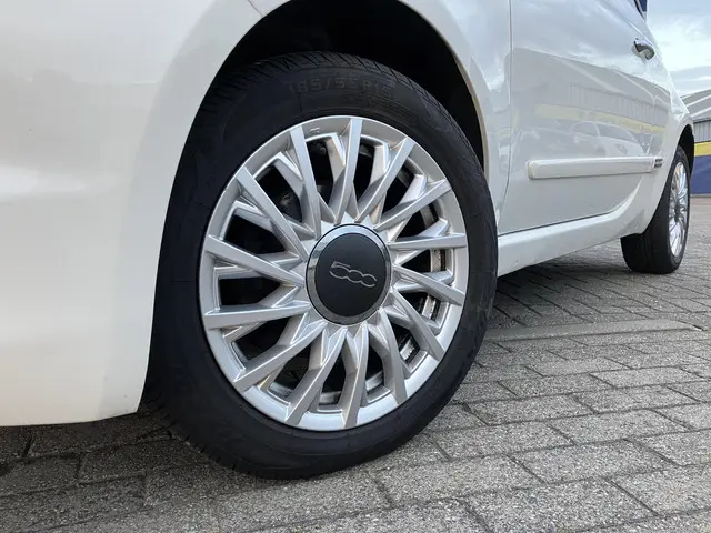 Fiat 500 1.2 Lounge 2017 Benzine 3
