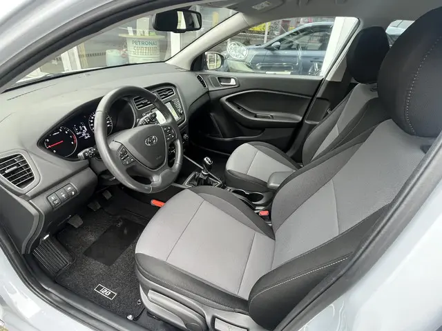 Hyundai i20 1.0 T-GDI Comfort 2020 Benzine 8