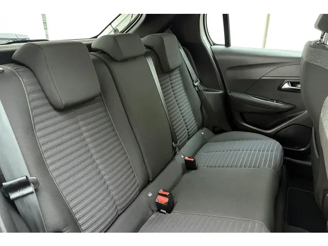 Peugeot e-208 EV Active 50 kWh 2024 Elektrisch 15