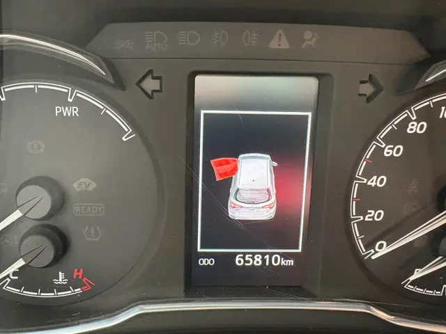 Toyota Yaris 1.5 Hybrid Design 2018 Hybride Benzine 14