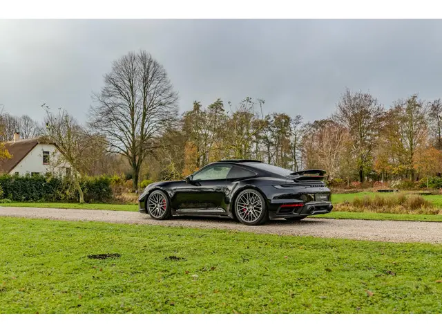 Porsche 911 3.8 Turbo 2021 Benzine 77