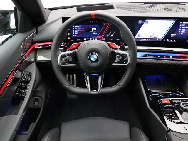 BMW M5 Touring 2025 Hybride Benzine 41