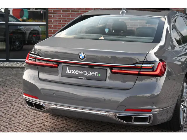BMW 7 Serie M760Li xDrive 2019 Benzine 66