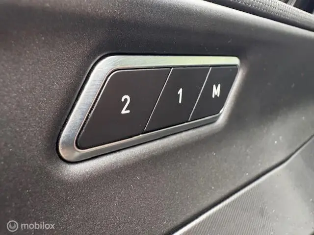 Lynk & Co 01 1.5 Black 2022 Hybride Benzine 21