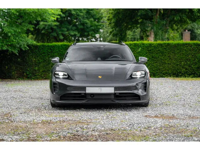 Porsche Taycan Sport Turismo GTS 2023 Elektrisch 28