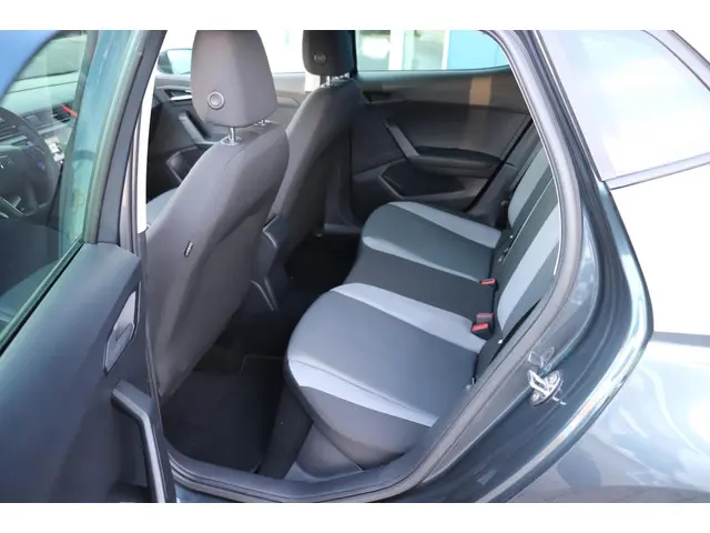 SEAT Ibiza 1.0 TSI Flex 2021 Benzine 12