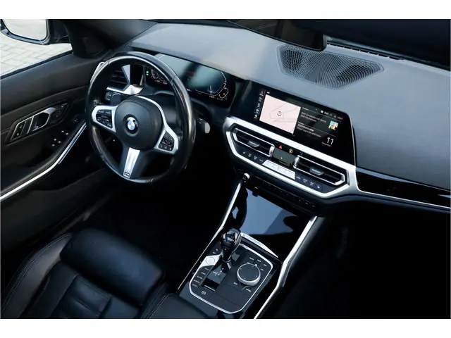 BMW 3 Serie 330e High Ex M-Sport 2020 Hybride Benzine 52