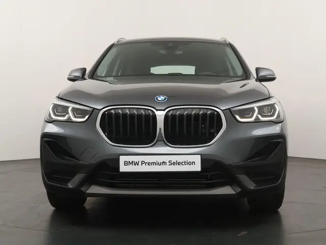 BMW X1 xDrive25e 2022 Hybride Benzine 6