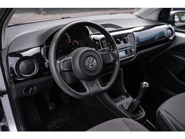 Volkswagen up! 1.0 Move Up 2014 Benzine 23