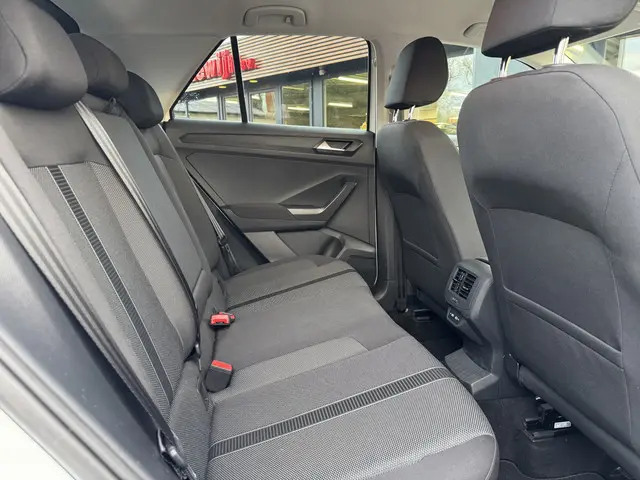 Volkswagen T-Roc 1.0 TSI 110pk 75 Edition 2022 Benzine 8