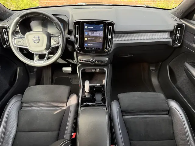 Volvo XC40 Recharge P8 AWD R-Design 2021 Elektrisch 28