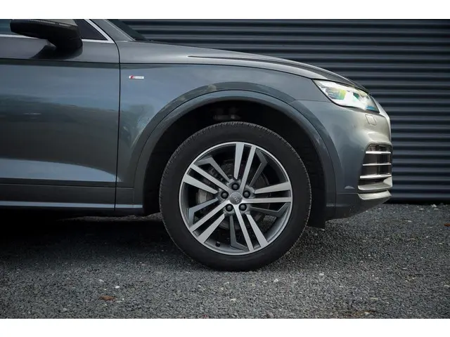 Audi Q5 2.0 TFSI quattro Launch Edition 2017 Benzine 11