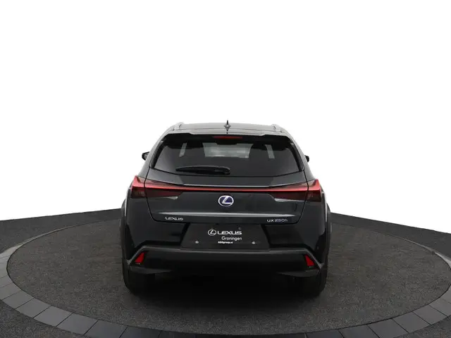 Lexus UX 250h Business Line 2022 Hybride Benzine 51