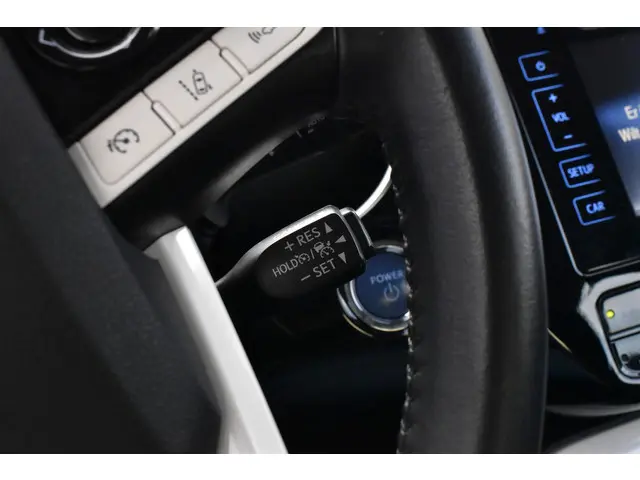 Toyota Prius 1.8 Black Edition 2018 Hybride Benzine 15