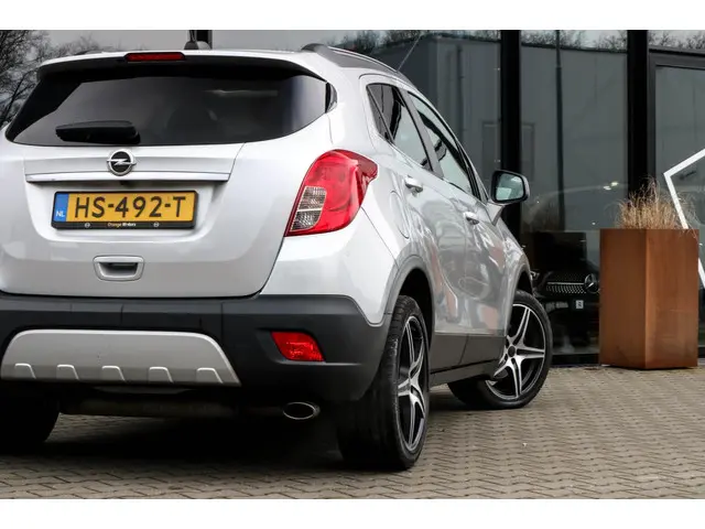 Opel Mokka 1.4 T Cosmo - PANO - TREKHAAK - VOL!!!!! 2016 Benzine 7