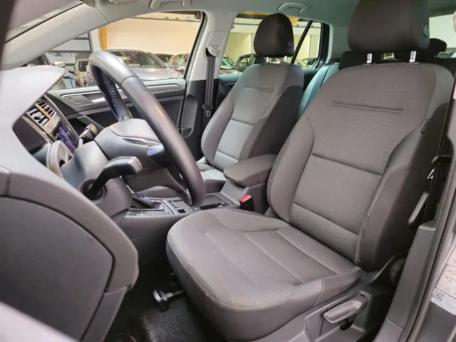 Volkswagen e-Golf E-DITION 2019 Elektrisch 18