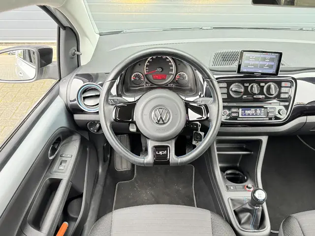 Volkswagen up! 1.0 EDITION 2014 Benzine 5