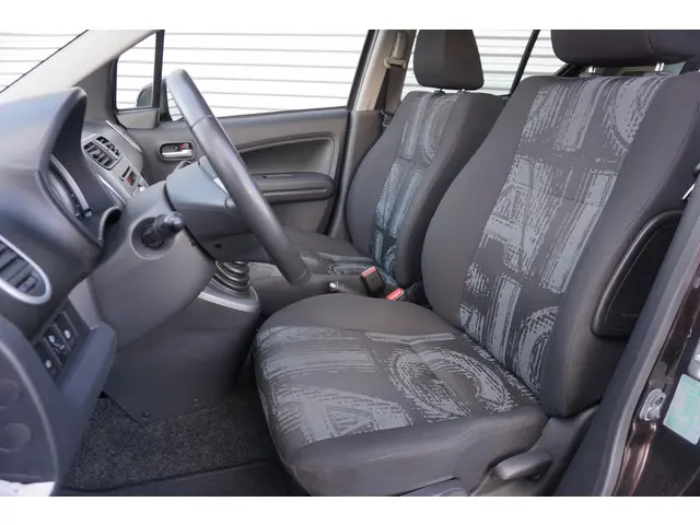 Opel Agila 1.0 Berlin 2014 Benzine 8