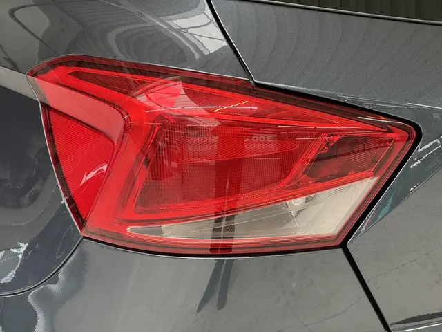 SEAT Ibiza 1.0 TSI Flex 2021 Benzine 14