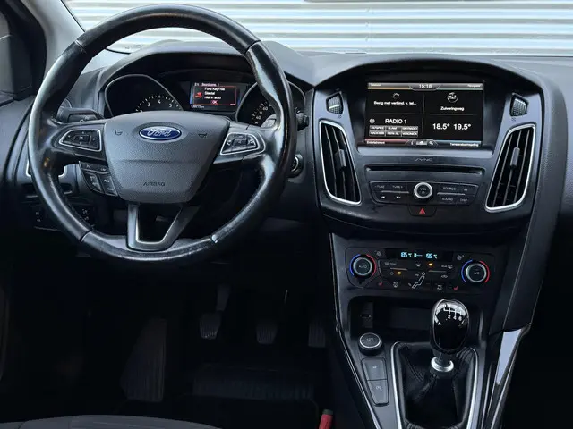 Ford Focus 1.0 Titanium 2016 Benzine 8