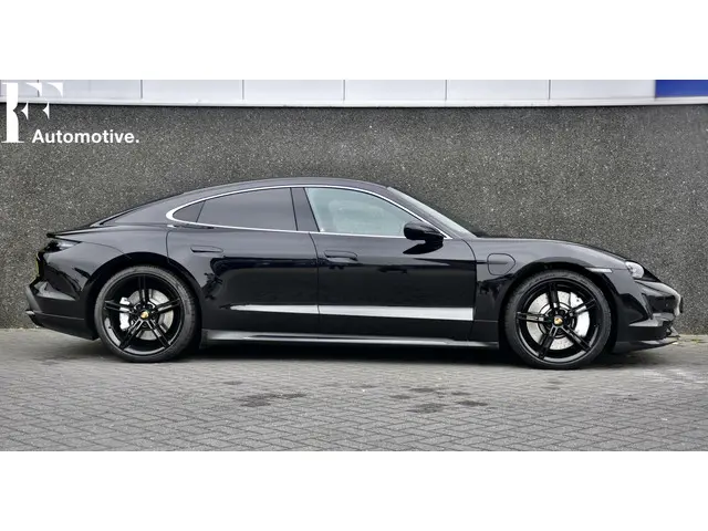Porsche Taycan Turbo |ACC|PANO|BOSE|BTW Auto 2021 Elektrisch 8