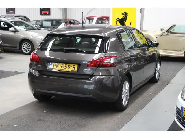 Peugeot 308 1.2 VTi Blue Lease 2013 Benzine 4
