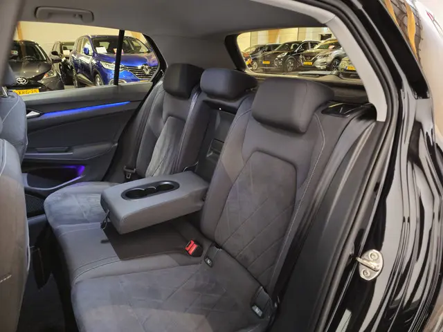 Volkswagen Golf 1.4 eHybrid Style 2020 Hybride Benzine 19