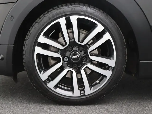 MINI 3-Deurs Cooper 2019 Benzine 8