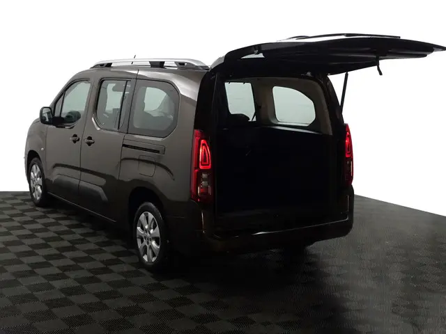 Opel Combo Tour 1.2 Turbo L2H1 Edition- 2021 Benzine 24