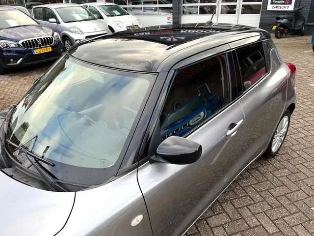 Suzuki Swift 1.2 Select Smart Hybrid 2020 Benzine 11