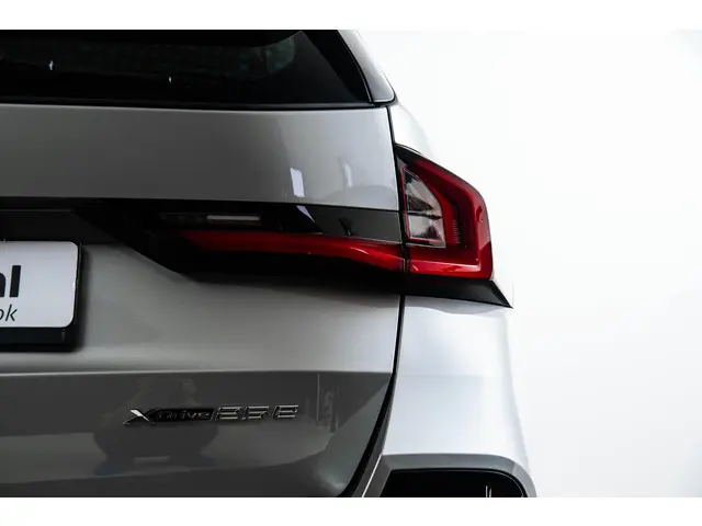 BMW X1 xDrive25e 2025 Hybride Benzine 49