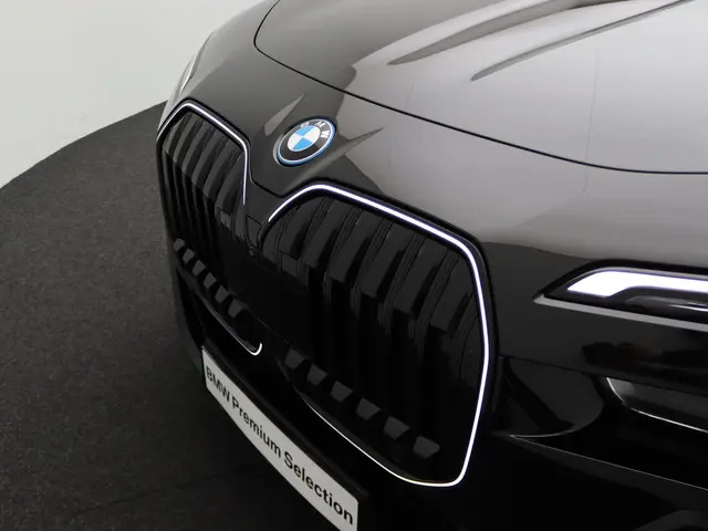 BMW i7 xDrive60 2025 Elektrisch 6