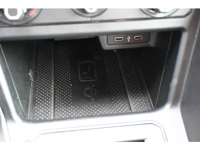 Volkswagen Polo 1.0 TSI Comfortline 2021 Benzine 36